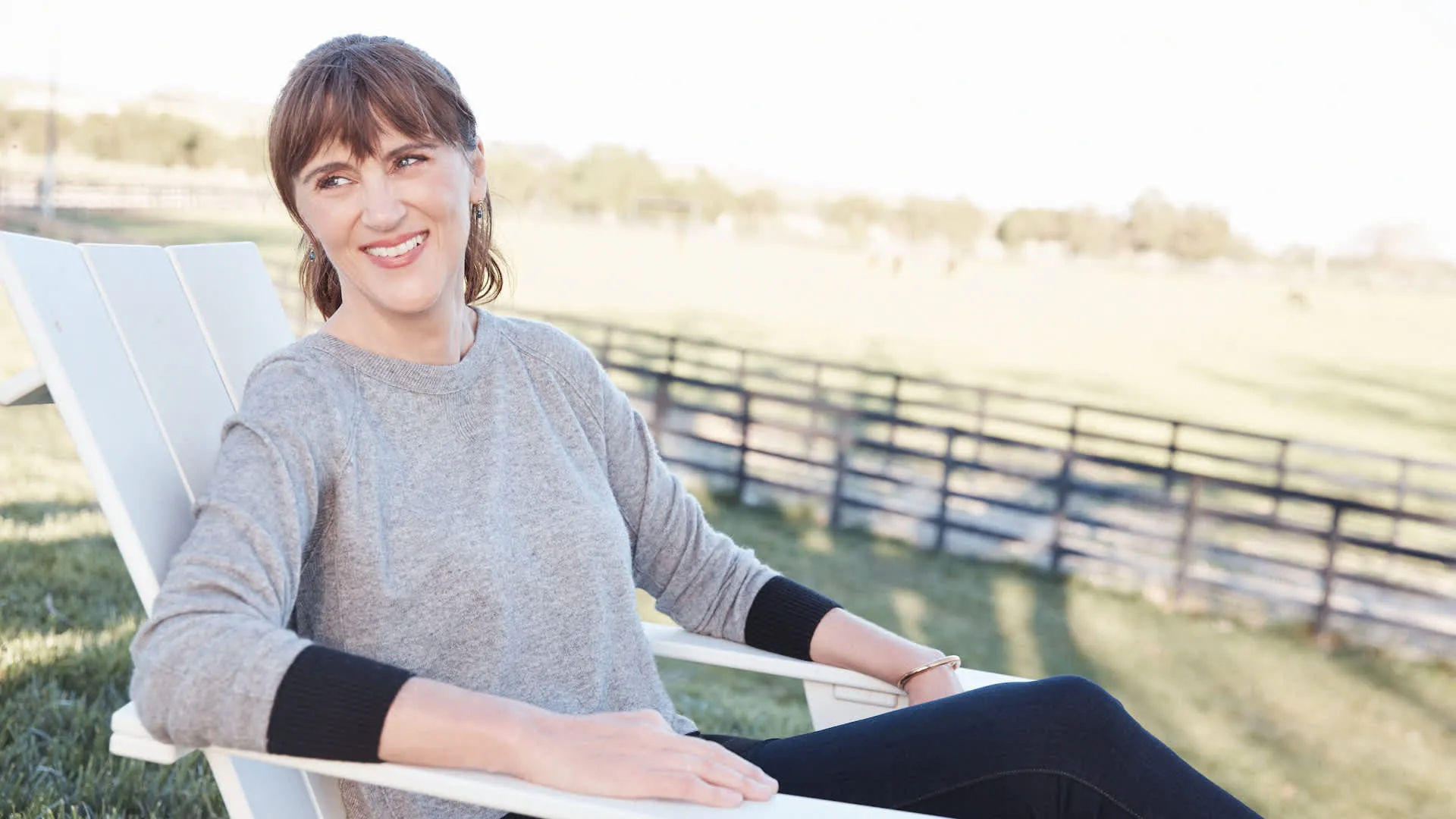 Jen Sincero Net Worth 2026: How This Life Coach & Author Became A Millionaire?