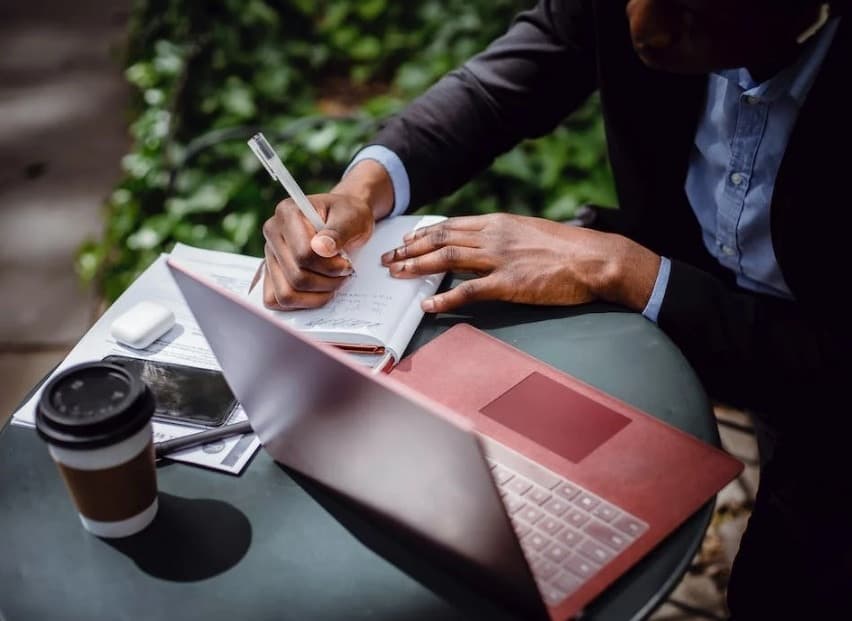 13 Best & Easy Ways to Improve Your Writing Skills In 2026