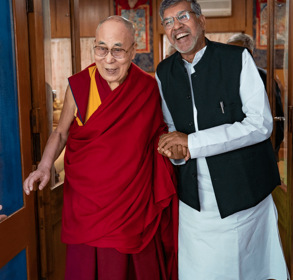 Dalai Lama Báo giá