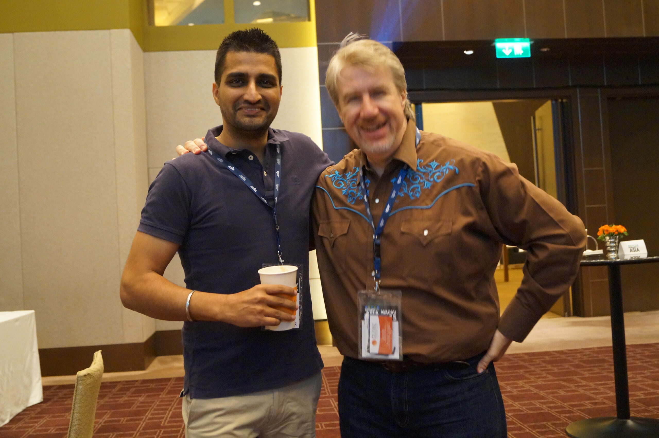 manmeet and Simon at Domainfest 2015 macau manmeet and Simon at Domainfest 2015 macau