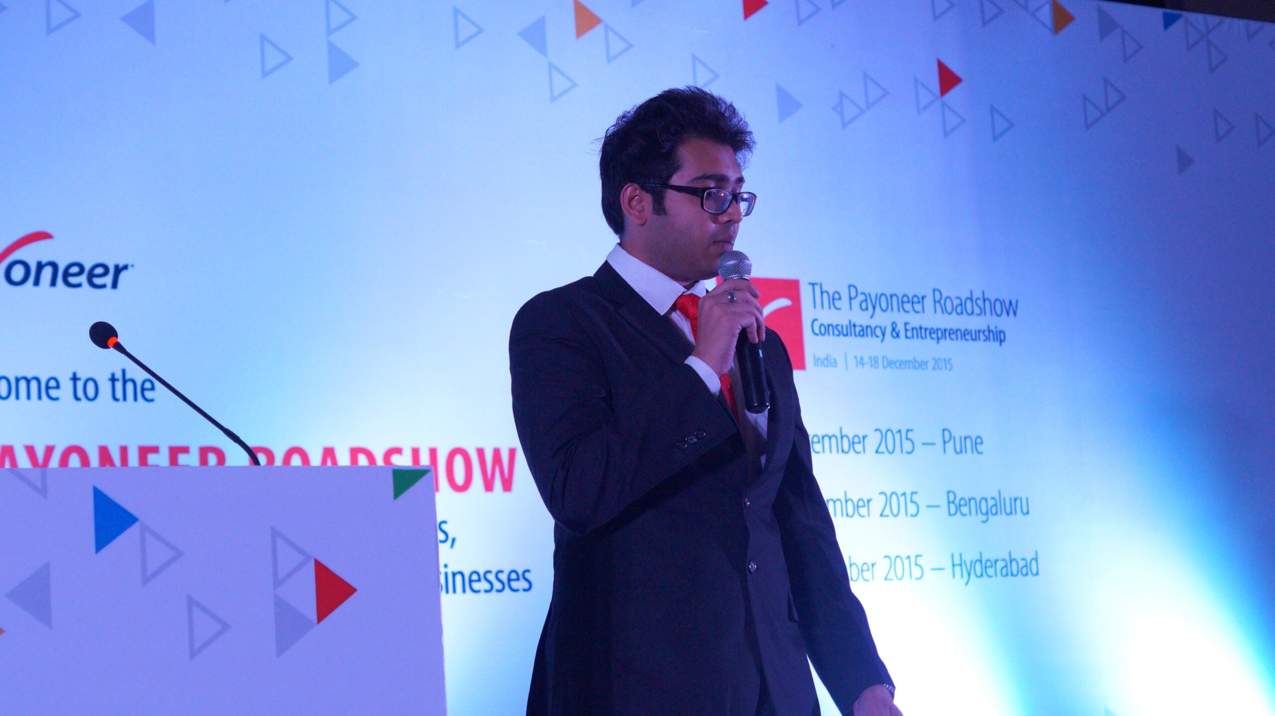 Rahul Rakesh Hosting the Show payoneer Bangalore show India (25)
